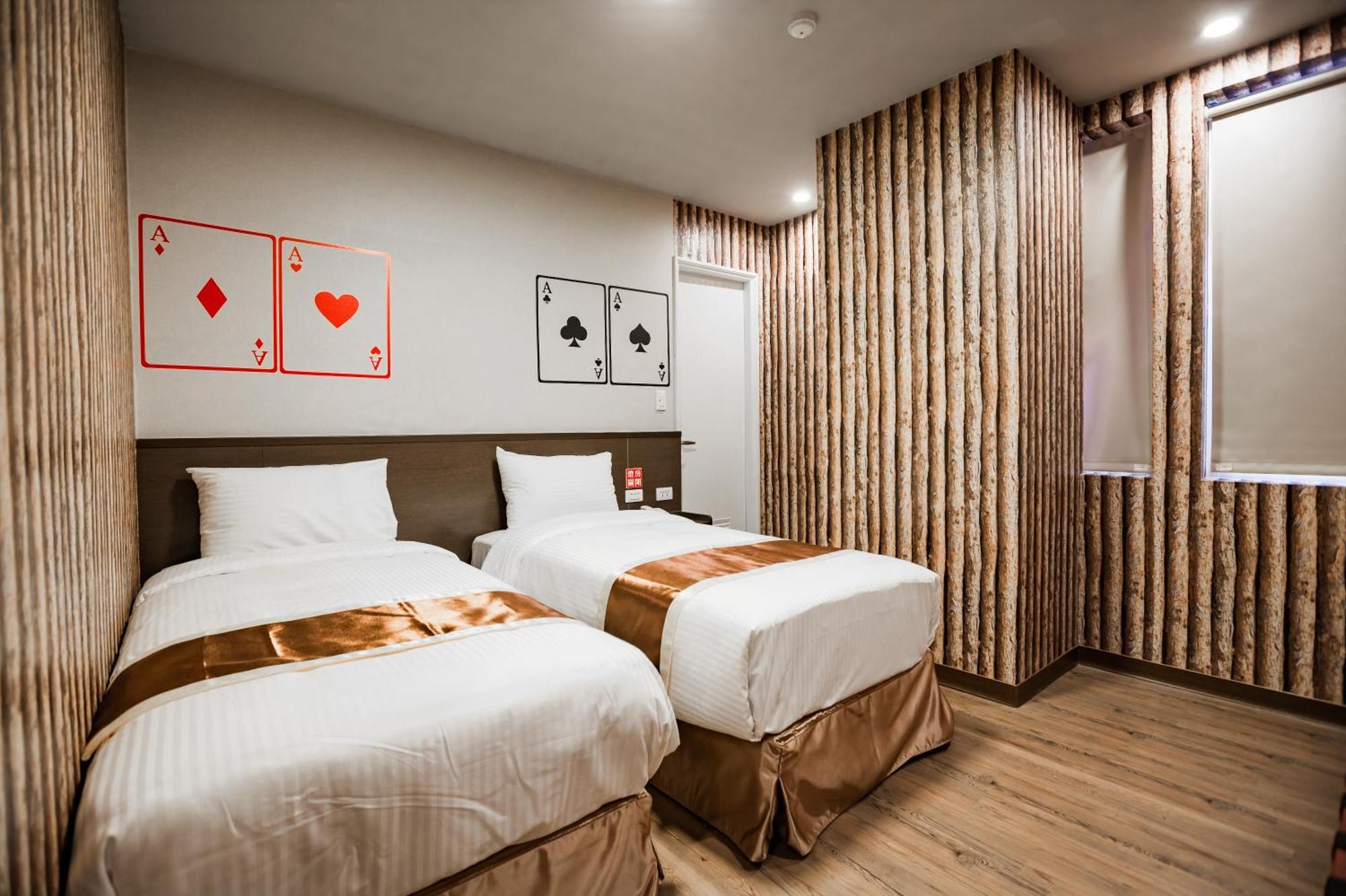 A Ace Hotel Taichung Exterior foto