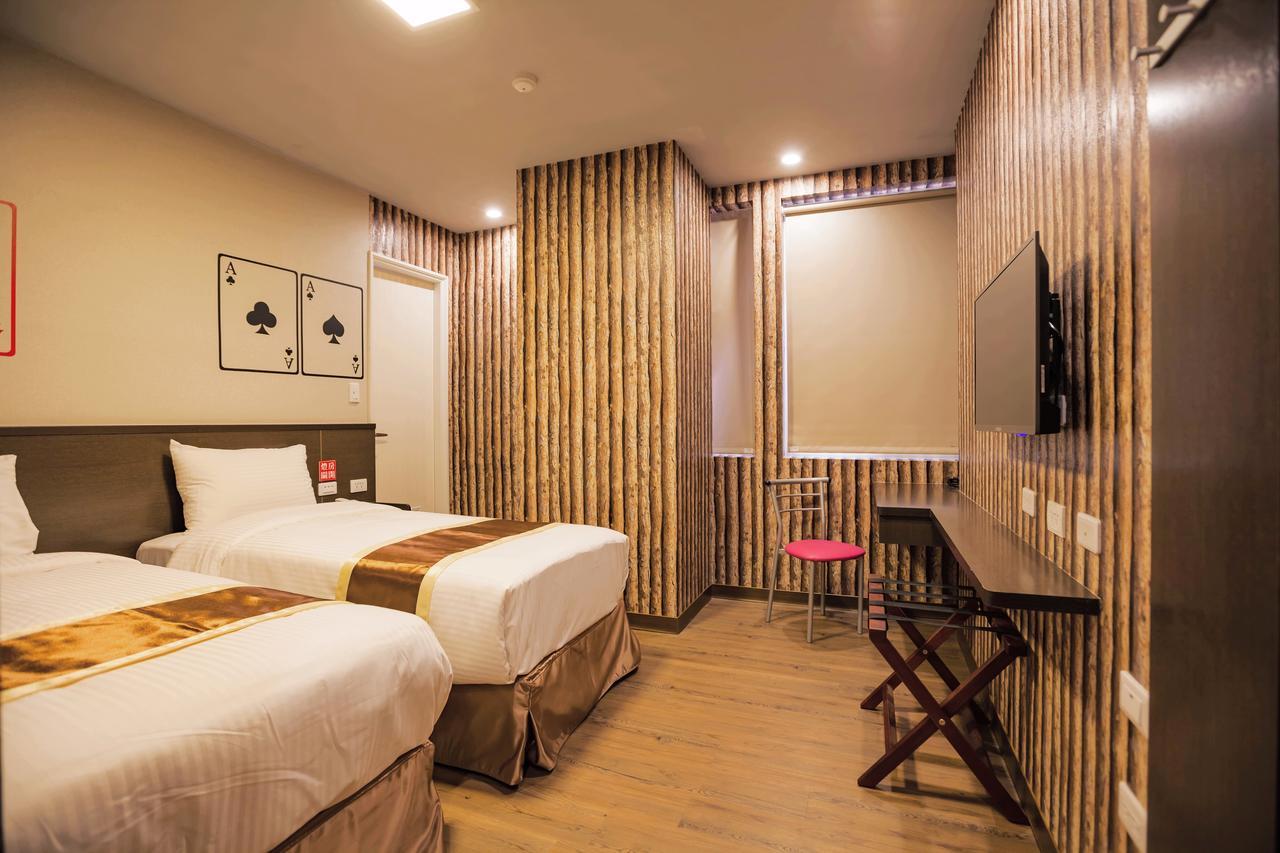 A Ace Hotel Taichung Exterior foto
