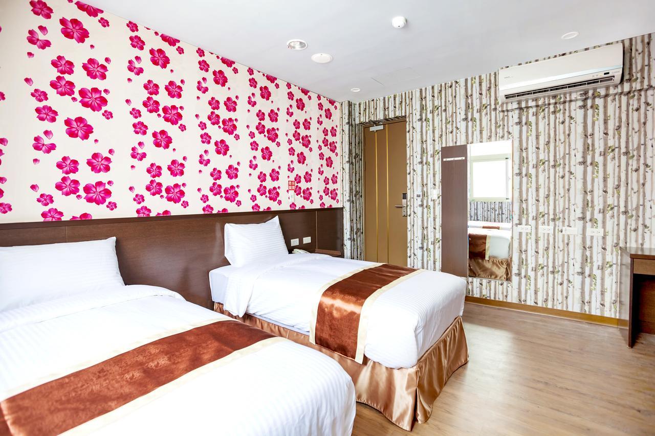 A Ace Hotel Taichung Exterior foto