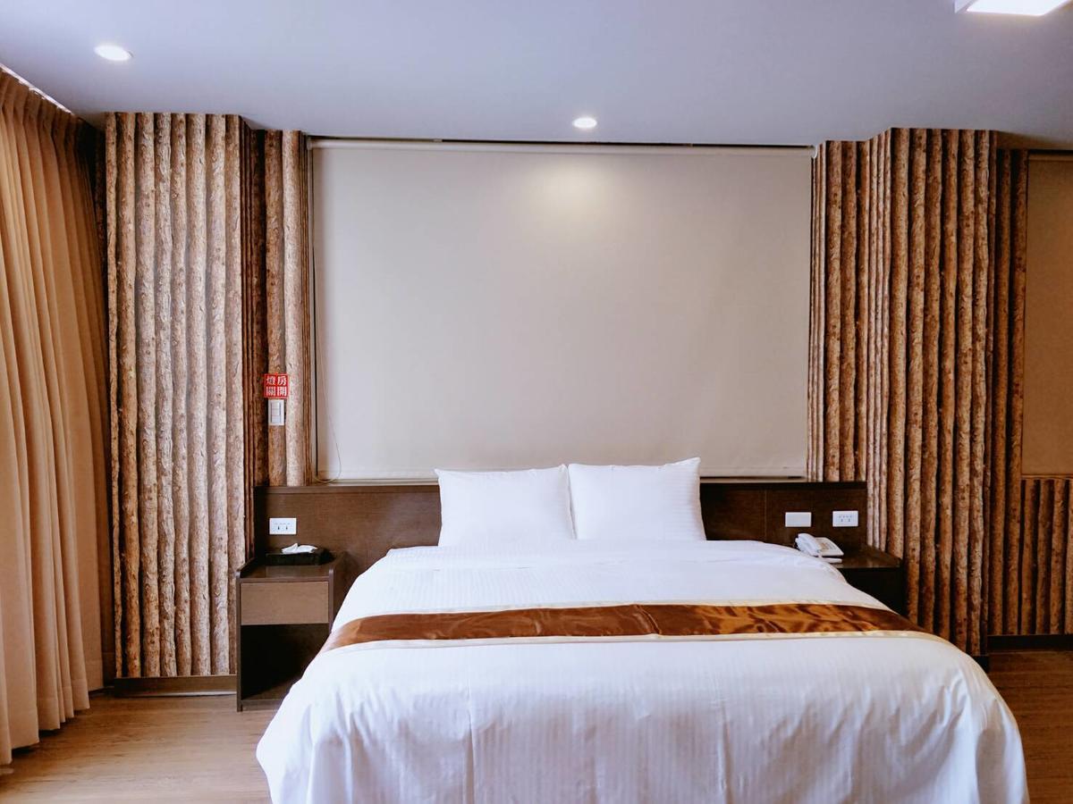 A Ace Hotel Taichung Exterior foto