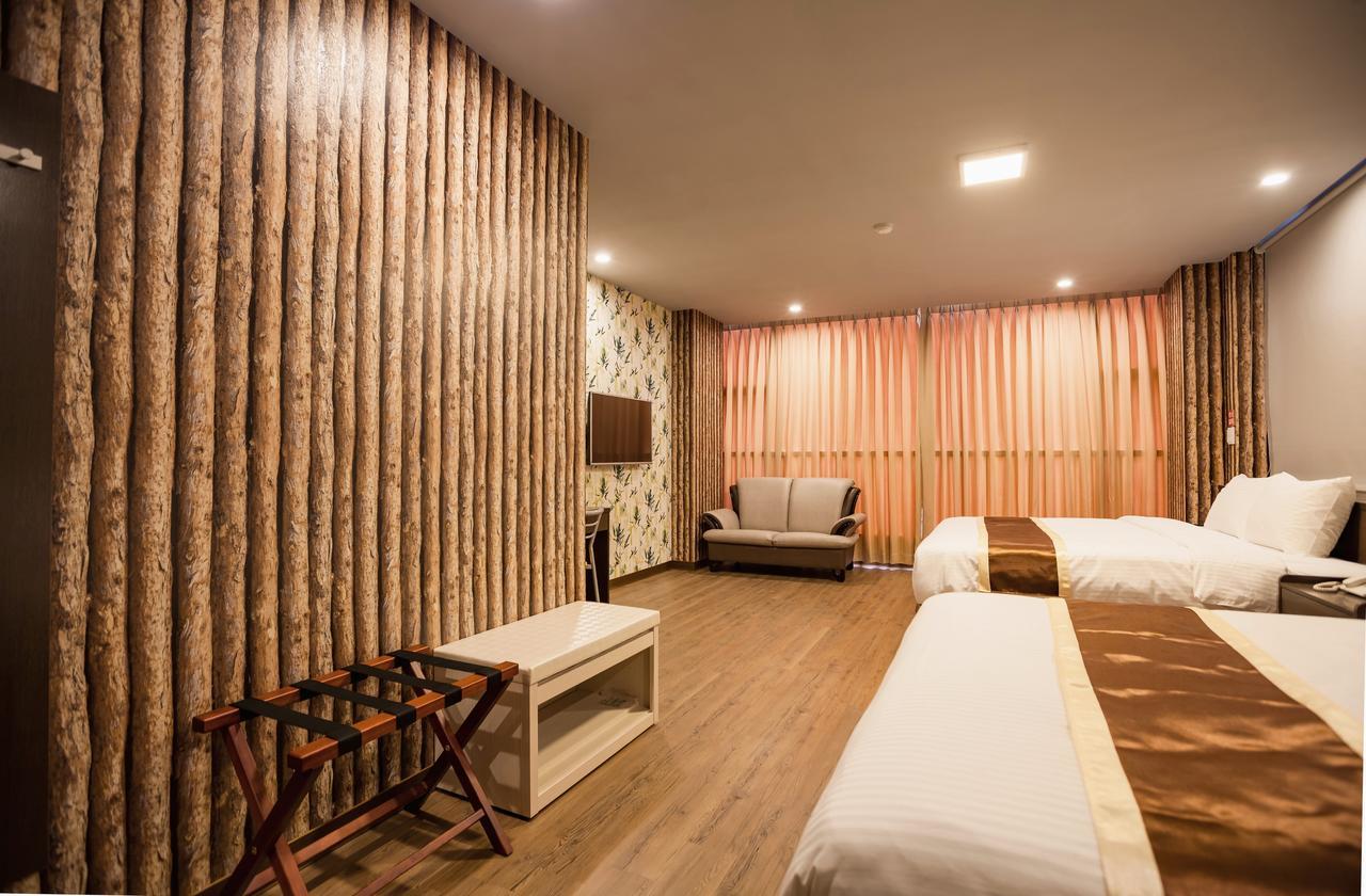 A Ace Hotel Taichung Exterior foto